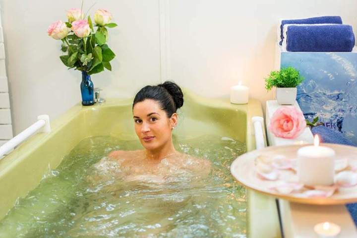 Bain hydro-massant, Luneray
